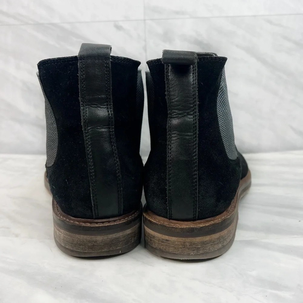 Steve Madden Suede Teller Chukka Boots 9
